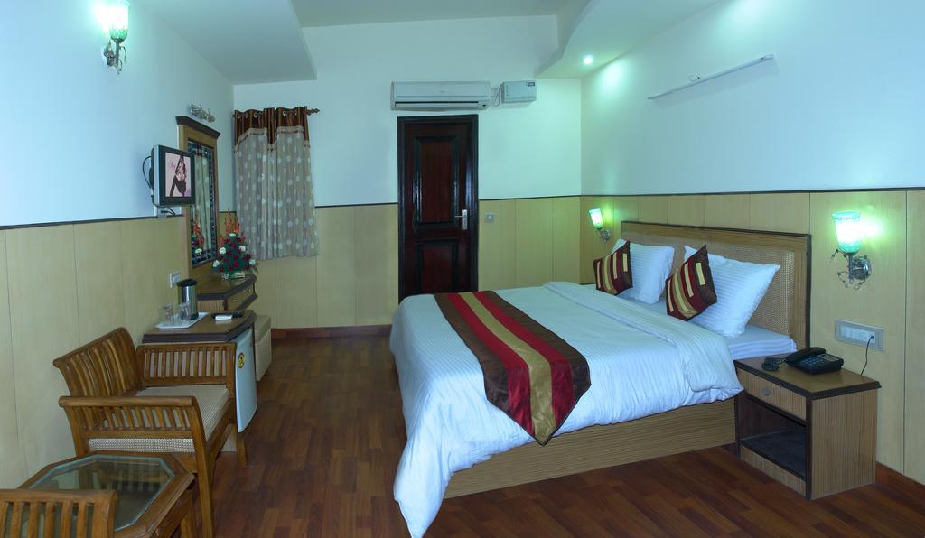 Hotel Karat 87 Inn New Delhi Ngoại thất bức ảnh