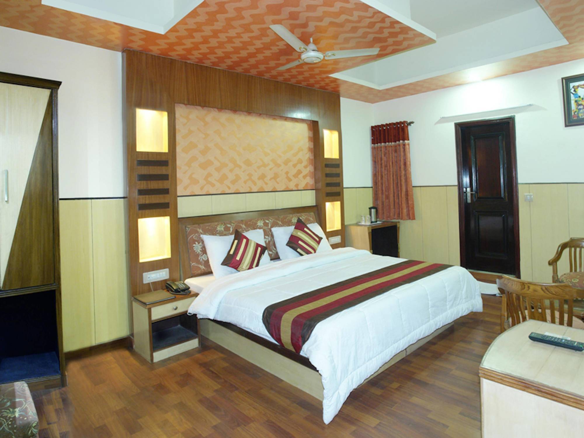 Hotel Karat 87 Inn New Delhi Ngoại thất bức ảnh